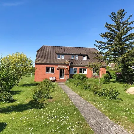Bienenhuus - Idyllische Lage Mit Garten Holiday home Putbus