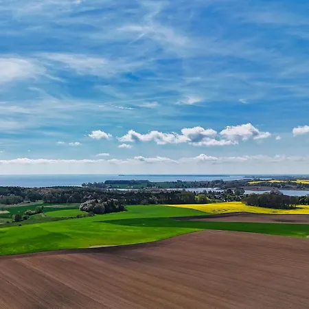 Holiday home Bienenhuus - Idyllische Lage Mit Garten Putbus