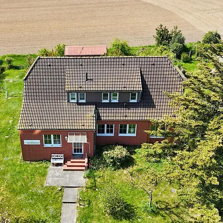 Bienenhuus - Idyllische Lage Mit Garten Putbus